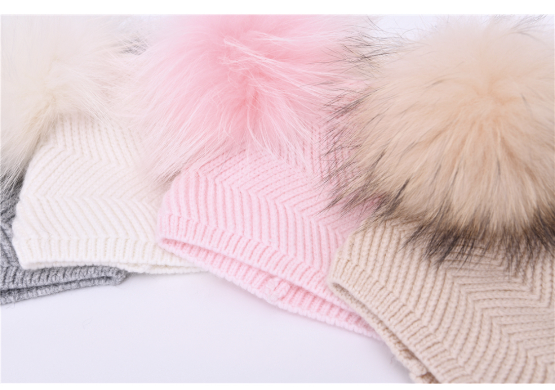 Oatmeal Cashmere Hat And Faux Fur Pom Pom - Image 2