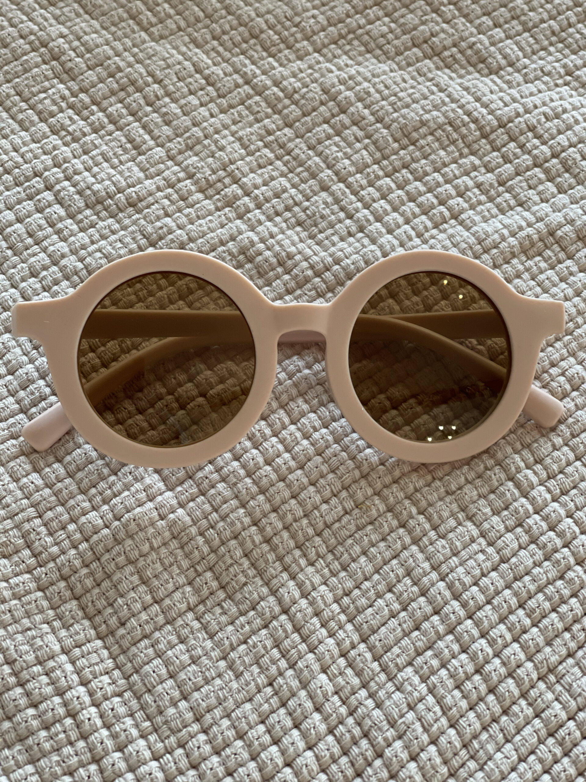 Childs Round Sustainable Sunglasses (various colours) - Image 7