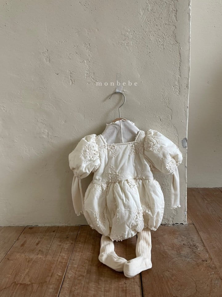The Lucy Floral Romper in Cream - Image 15